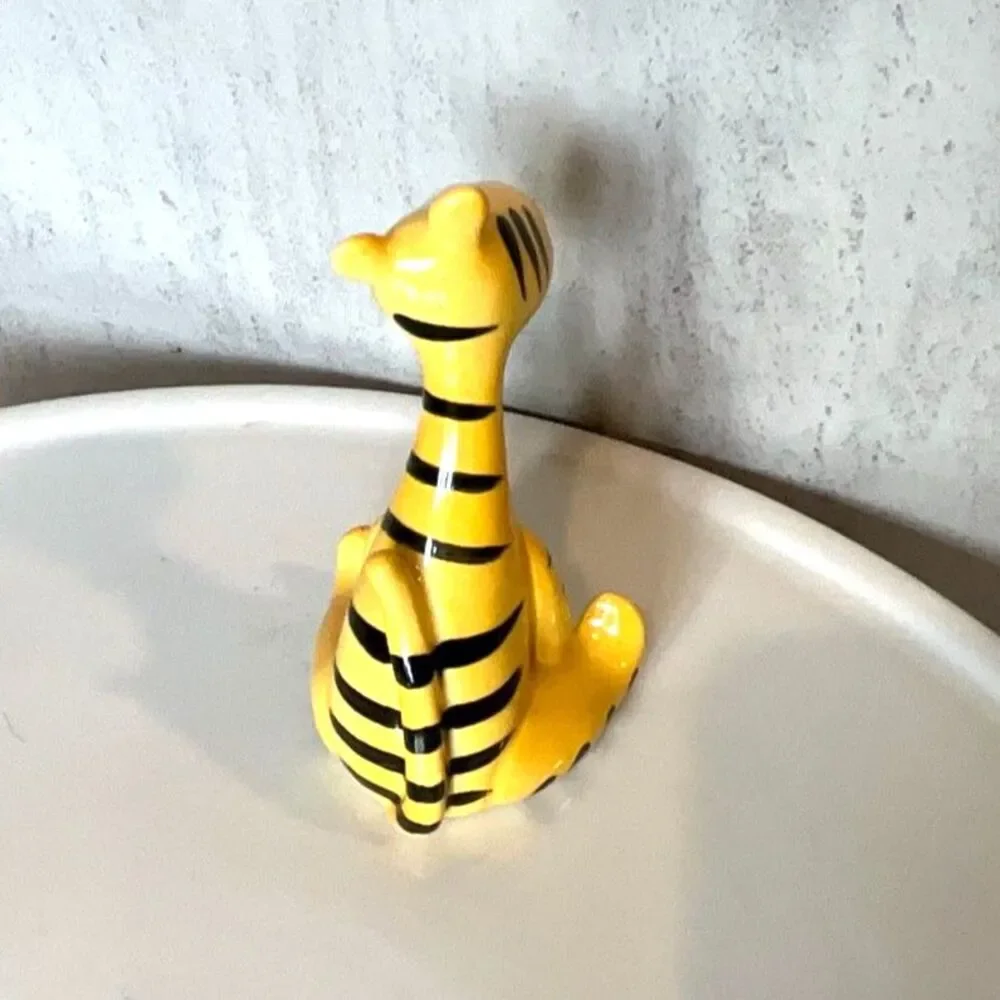 Vintage Tigger figurine Beswick England perfect condition